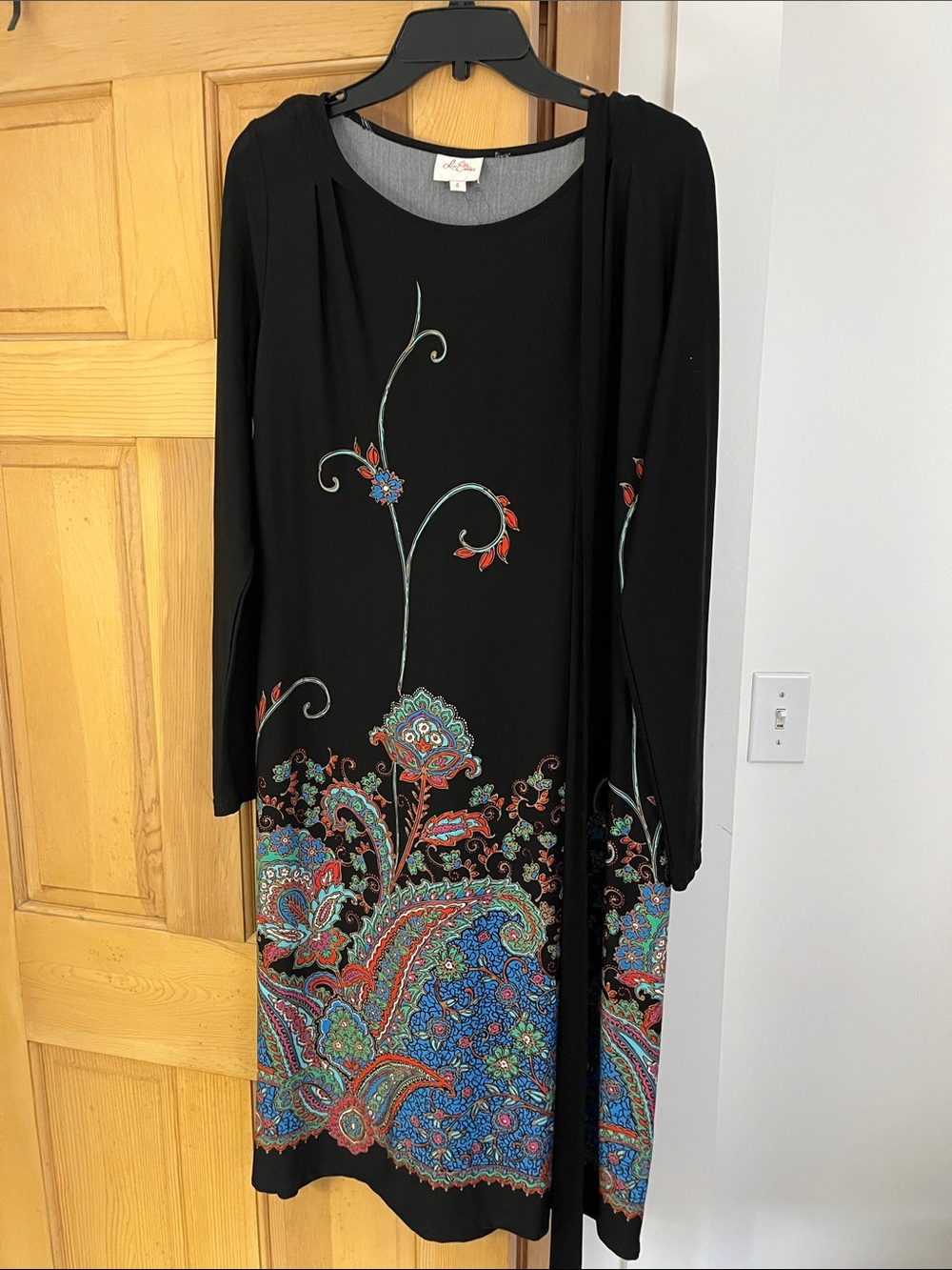 Leona Edminston Black Long-Sleeve Paisley Border Midi Dress